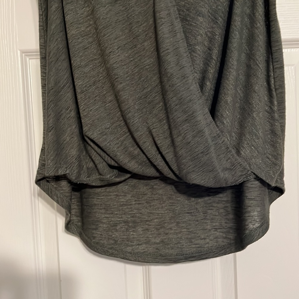Universal Thread Tank Top - Picture 3 of 5